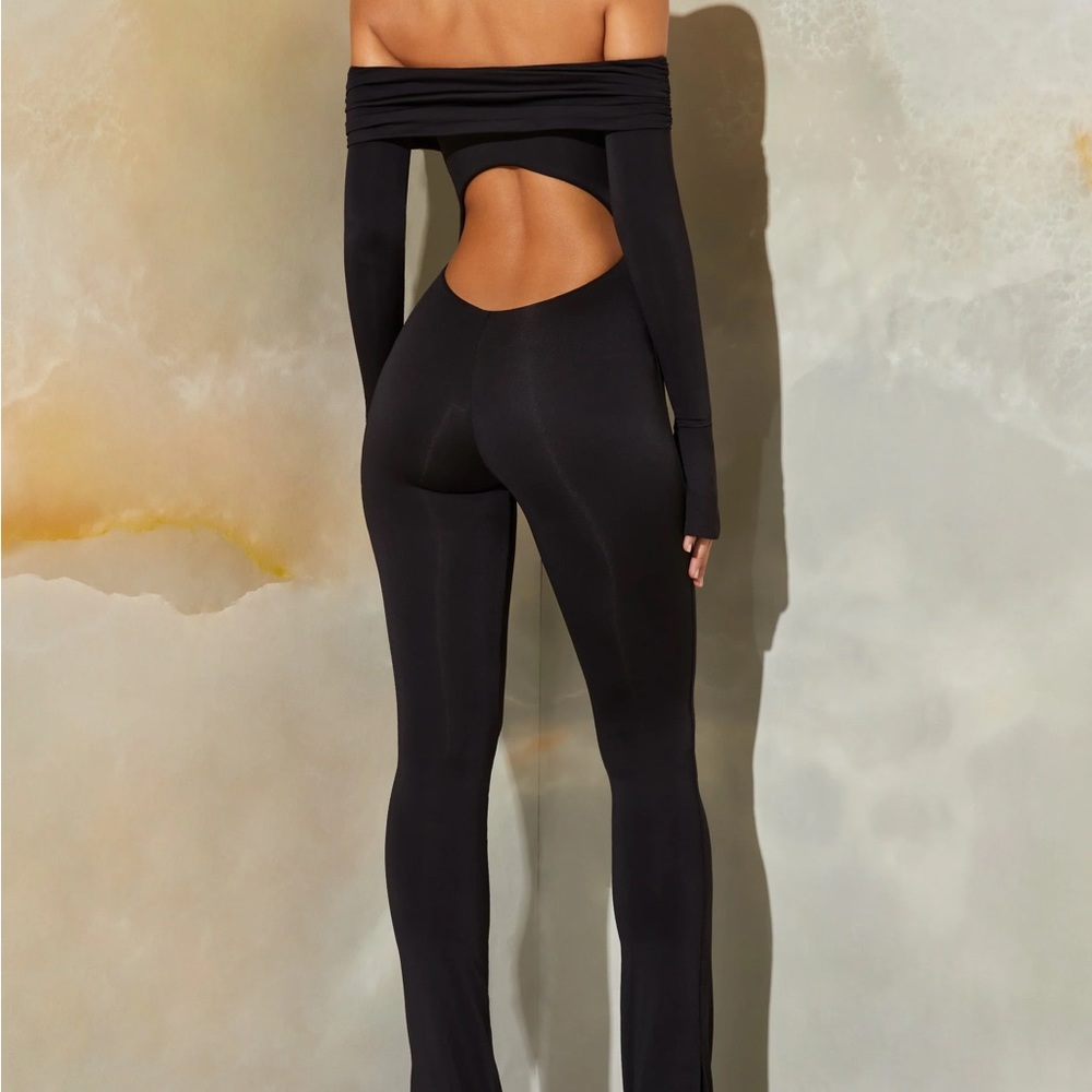 Long Sleeve Open Back Jumpsuit in Black